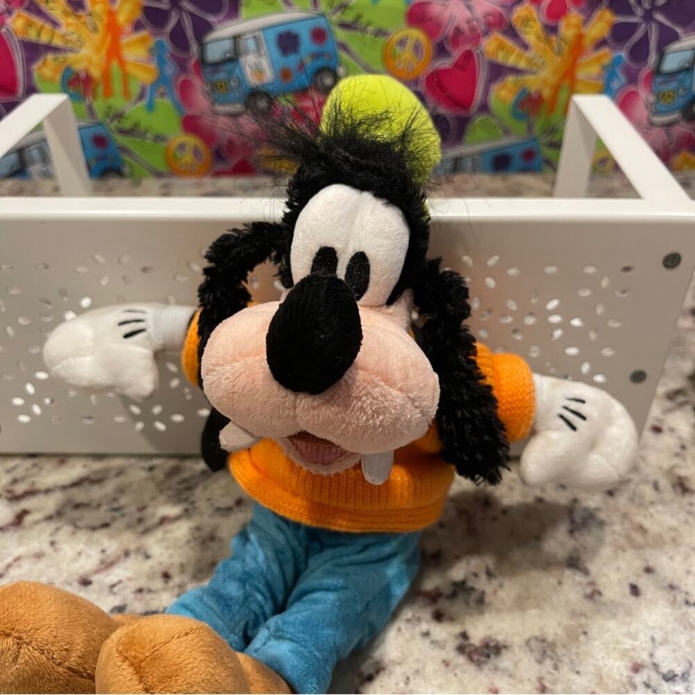 Disneyland Disney World Goofy Stuffed 10" Plush - Orange, Blue, Black, Green